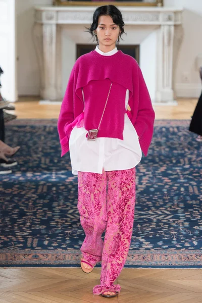 Look 17